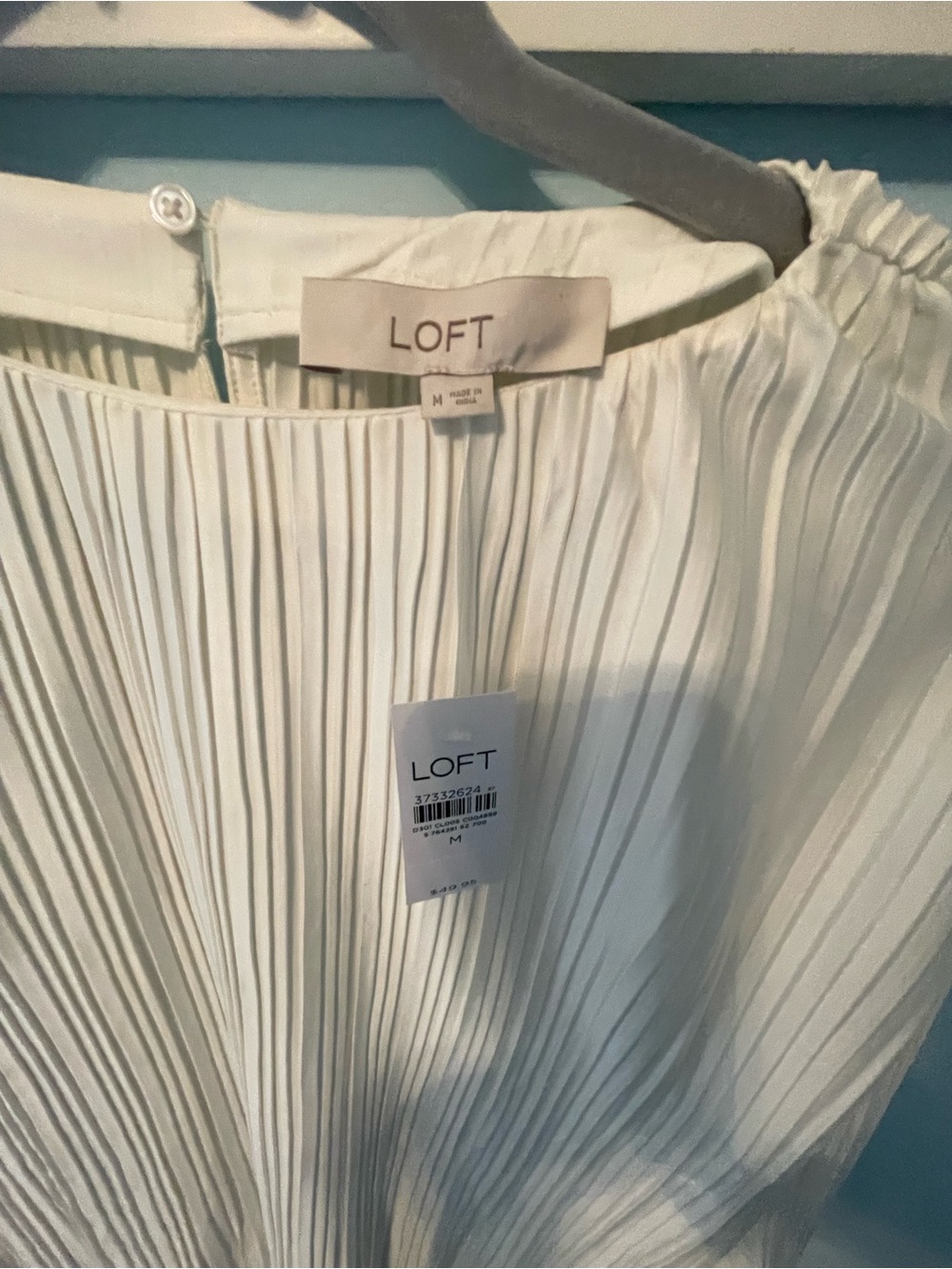 NWT LOFT Cream Pleated Top